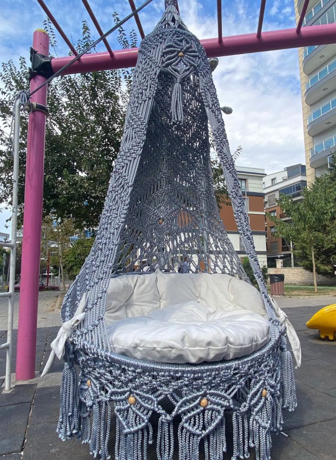 Round hanging swing sale